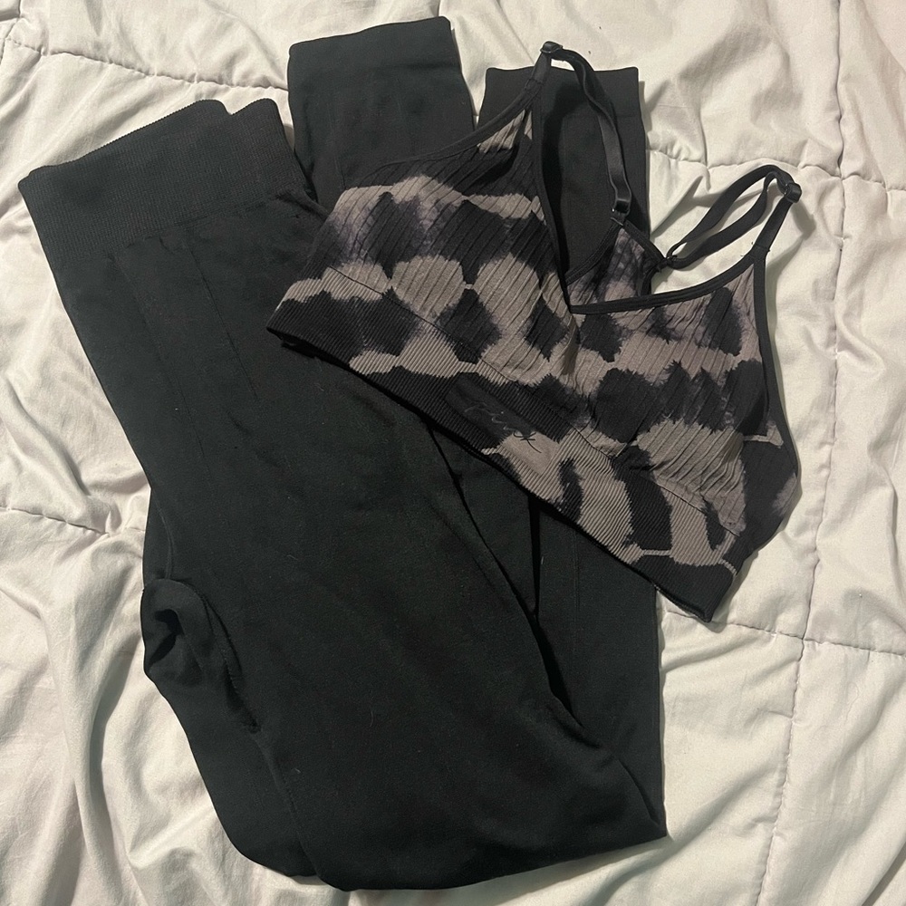 PINK Victoria’s Secret leggings and matching sports bra!